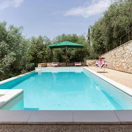 La Tana Delle Stelle B&B Di Charme E Relax Fara in Sabina ภายนอก รูปภาพ